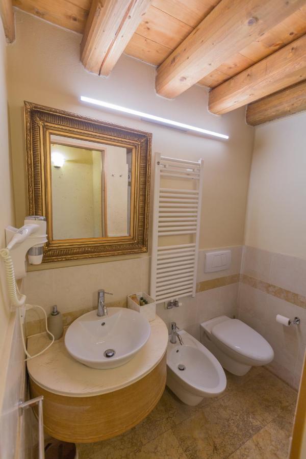 Casa Sul Fiume County House Bed & Breakfast Solagna Exterior photo